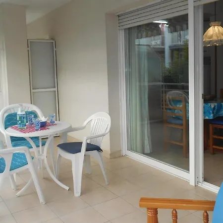 Apartamento Awesome In *