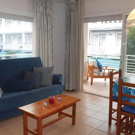 Apartamento Awesome In *